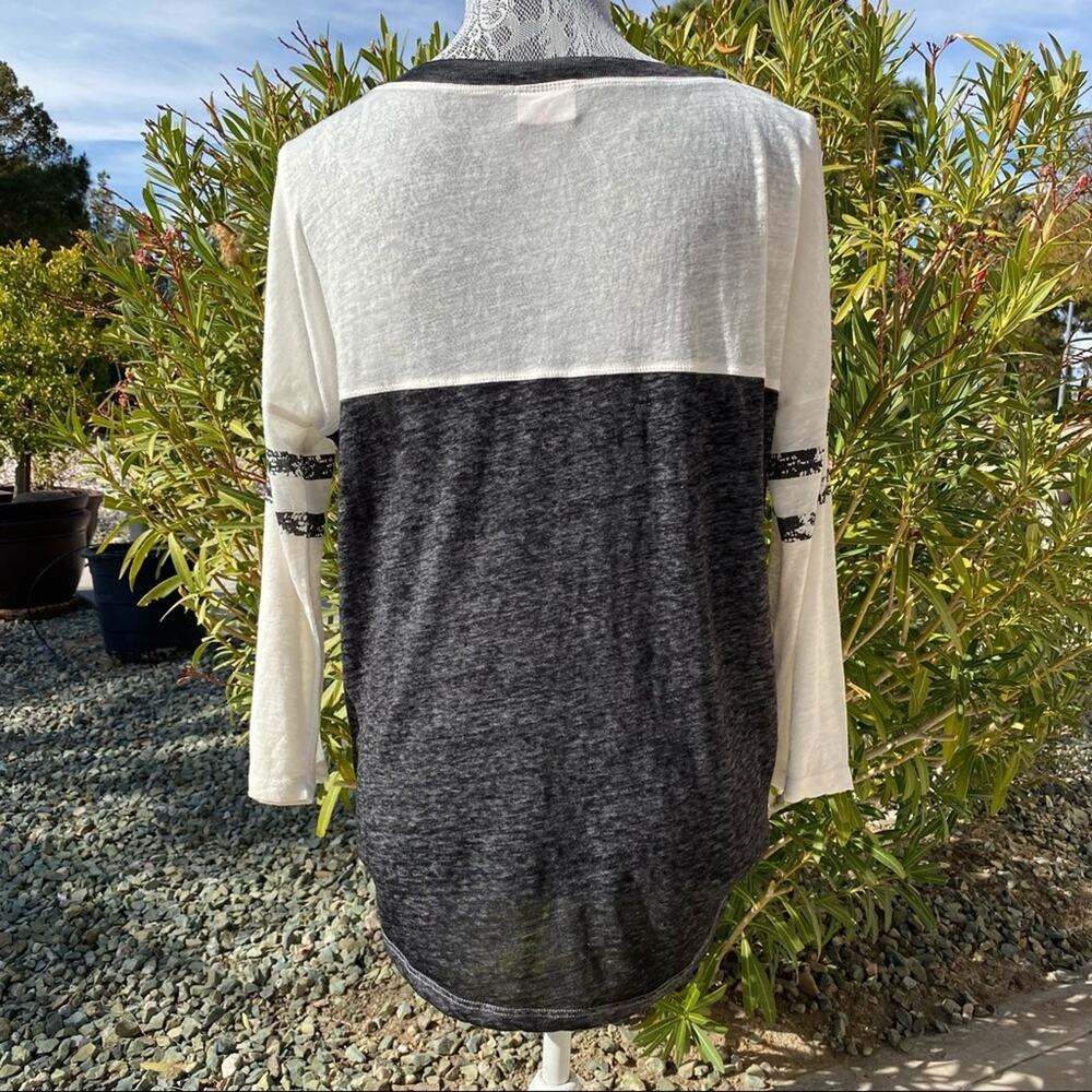 ABOUND Long Sleeve Burnout Scoop Neck Striped Baseball Tee Long Sleeve Top - Picture 3 of 7